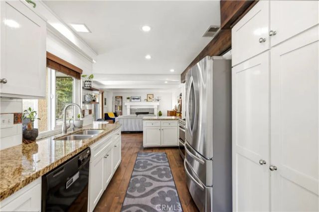 25541 Pembrook Place, Saugus, CA 91350