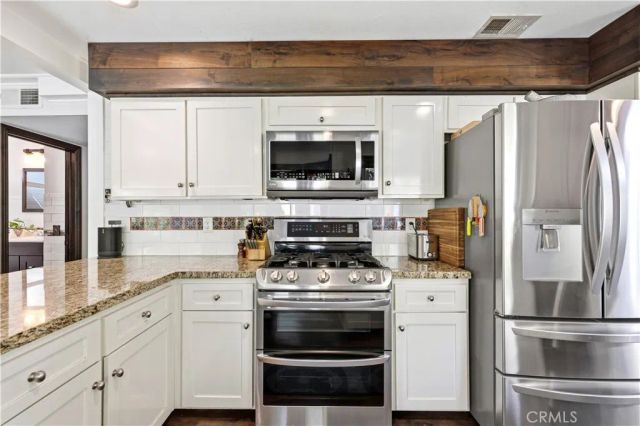 25541 Pembrook Place, Saugus, CA 91350