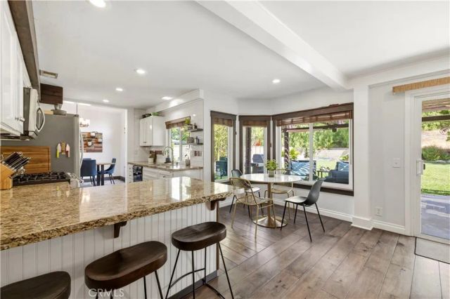 25541 Pembrook Place, Saugus, CA 91350