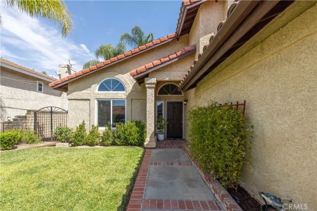 25541 Pembrook Place, Saugus, CA 91350