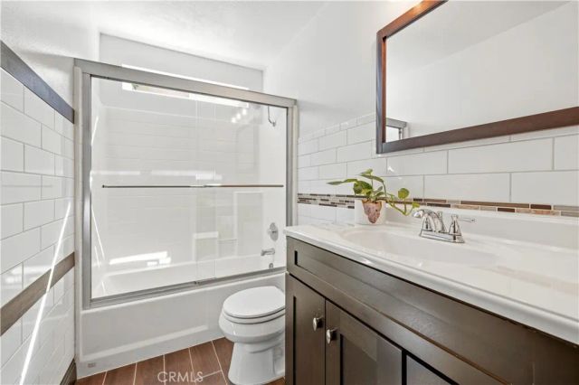 25541 Pembrook Place, Saugus, CA 91350
