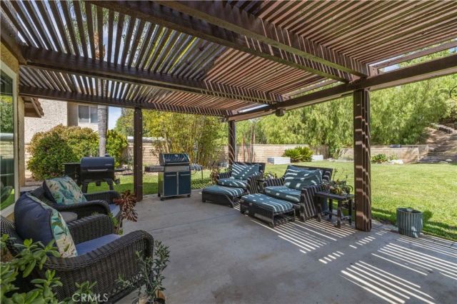 25541 Pembrook Place, Saugus, CA 91350