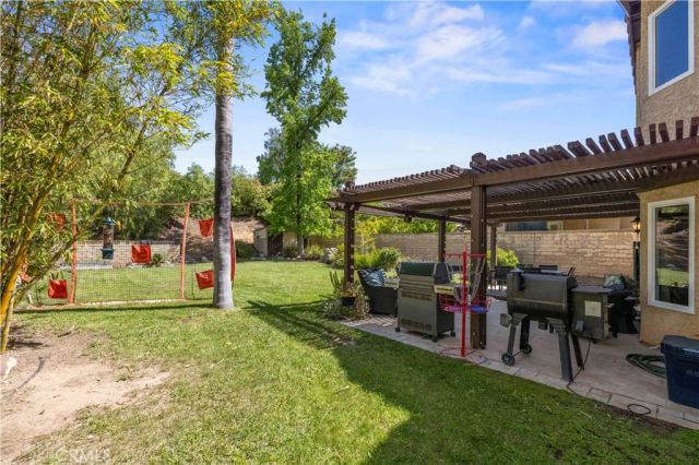 25541 Pembrook Place, Saugus, CA 91350