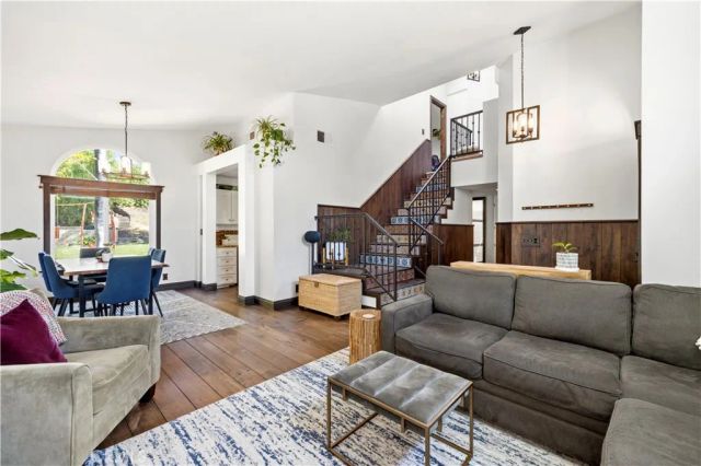 25541 Pembrook Place, Saugus, CA 91350