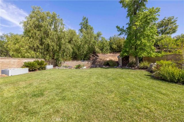 25541 Pembrook Place, Saugus, CA 91350
