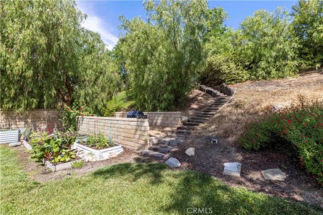 25541 Pembrook Place, Saugus, CA 91350