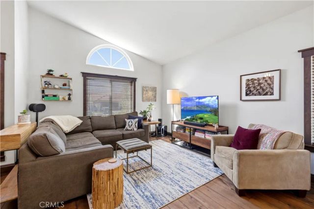 25541 Pembrook Place, Saugus, CA 91350