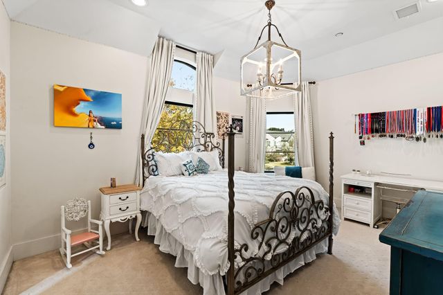 8307 Maple Court, Bellaire, TX 77401