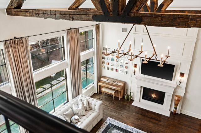 8307 Maple Court, Bellaire, TX 77401