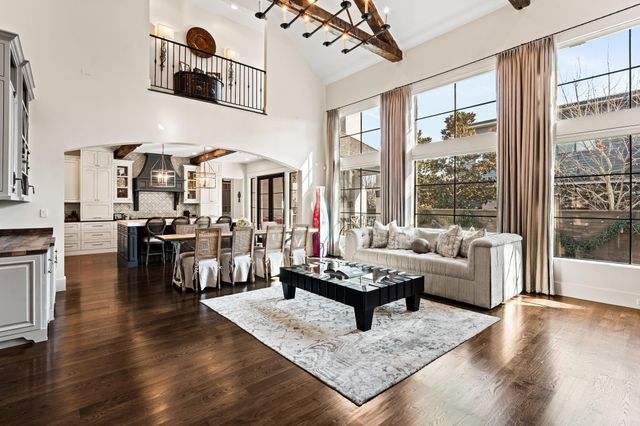 8307 Maple Court, Bellaire, TX 77401