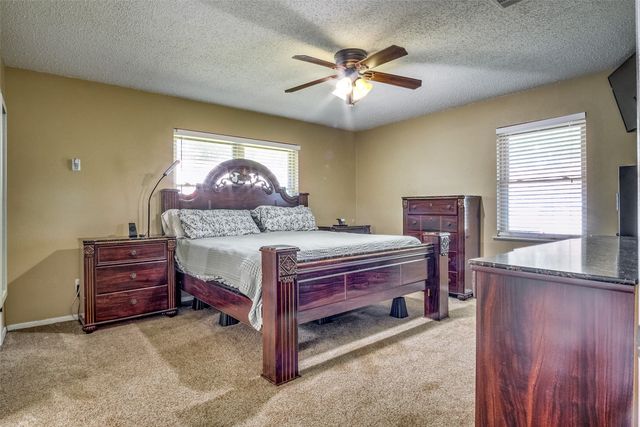 1102 Cactus Street, Mineral Wells, TX 76067