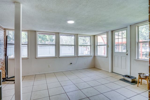 1102 Cactus Street, Mineral Wells, TX 76067