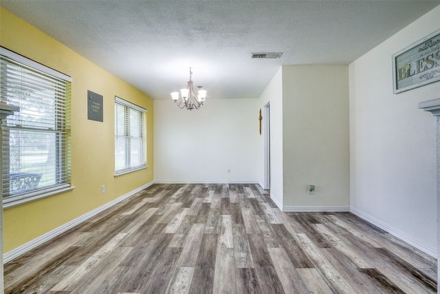 1102 Cactus Street, Mineral Wells, TX 76067
