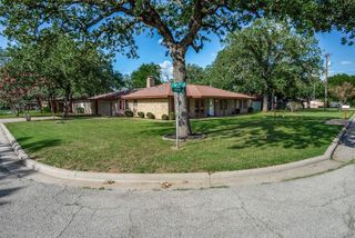 1102 Cactus Street, Mineral Wells, TX 76067