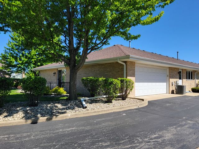 17814 America Court 31, Orland Park, IL 60467