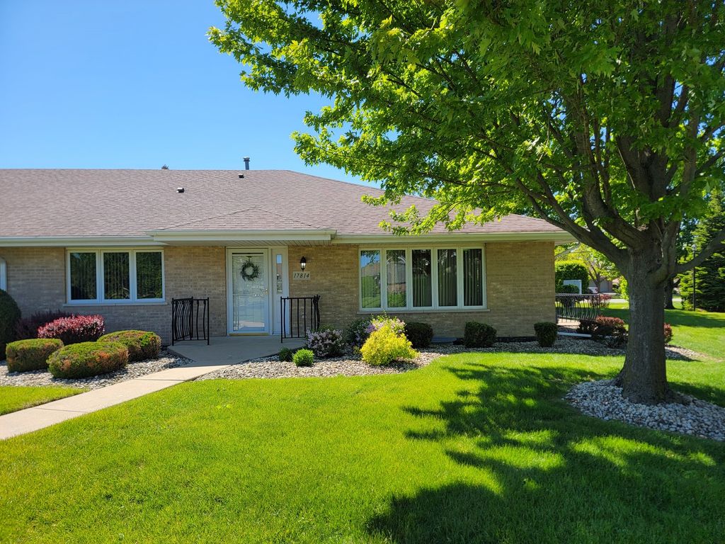17814 America Court 31, Orland Park, IL 60467