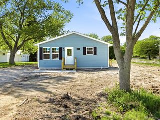 2971 Beach Road, Port Huron Charter Township, MI 48060