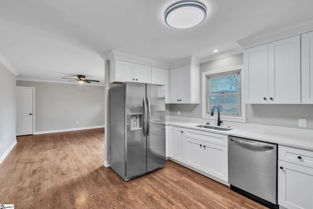 614 Heathwood Drive, Taylors, SC 29687