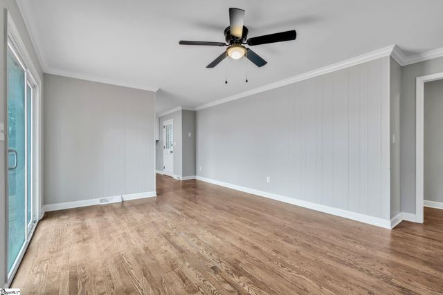 614 Heathwood Drive, Taylors, SC 29687