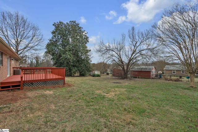 614 Heathwood Drive, Taylors, SC 29687