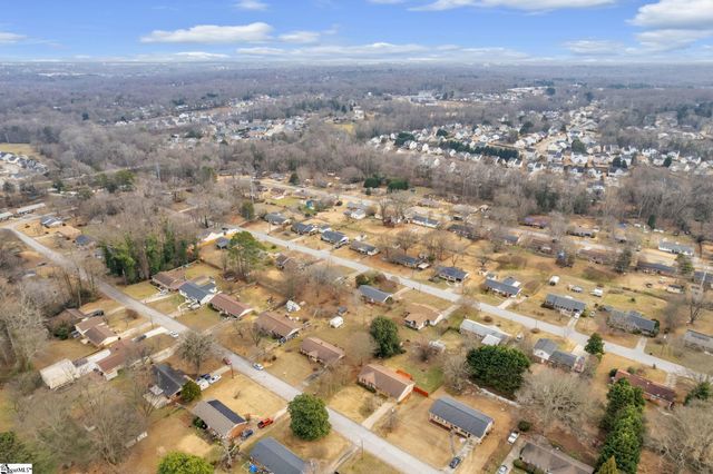 614 Heathwood Drive, Taylors, SC 29687