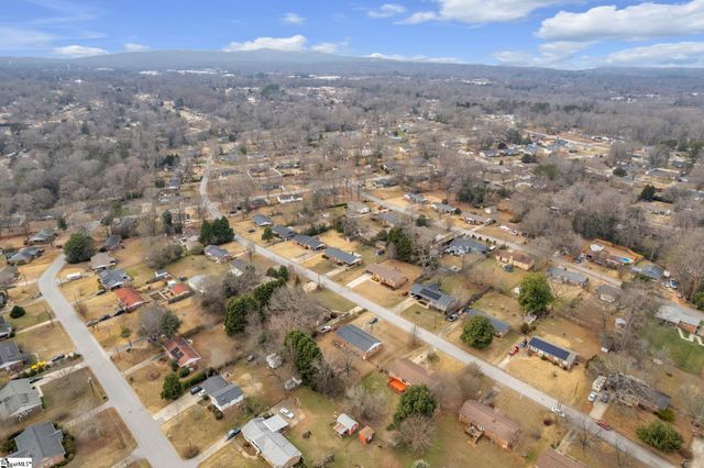 614 Heathwood Drive, Taylors, SC 29687