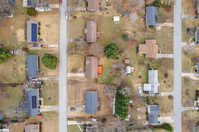 614 Heathwood Drive, Taylors, SC 29687