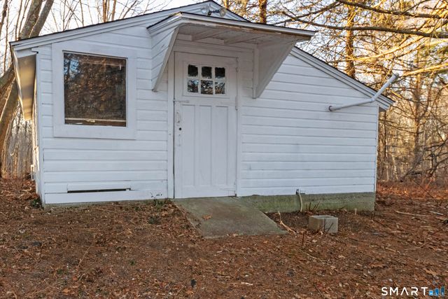 1661 Center Groton Road, Ledyard, CT 06339