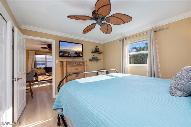 780 10th AVE S 24, Naples, FL 34102