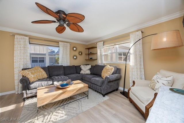 780 10th AVE S 24, Naples, FL 34102