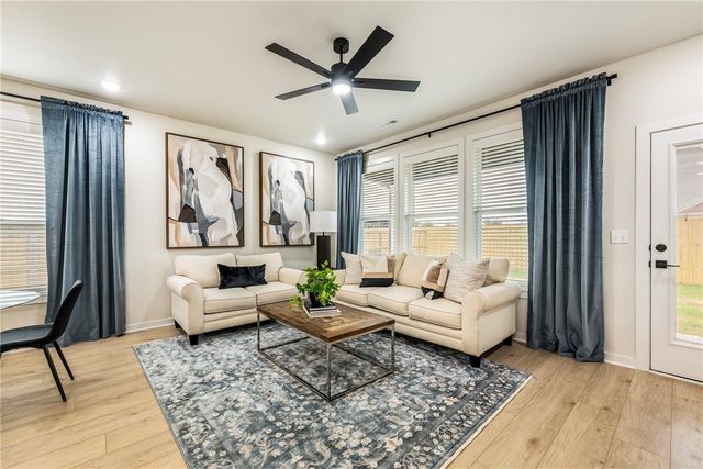 6008 SW Coywolf Street, Bentonville, AR 72713