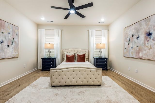 6008 SW Coywolf Street, Bentonville, AR 72713