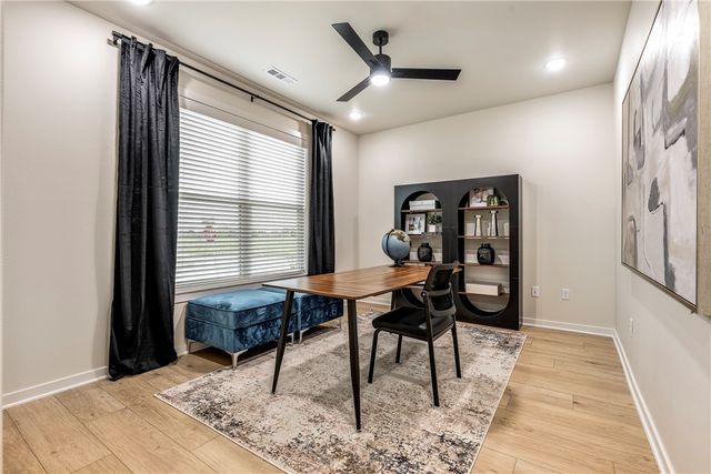 6008 SW Coywolf Street, Bentonville, AR 72713