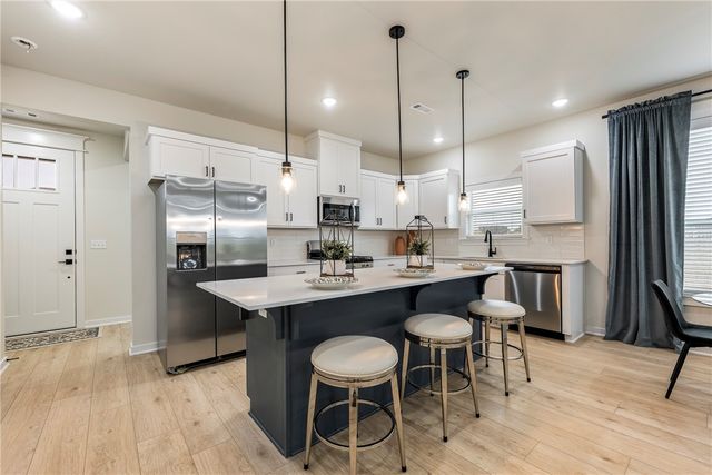 6008 SW Coywolf Street, Bentonville, AR 72713