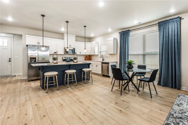 6008 SW Coywolf Street, Bentonville, AR 72713