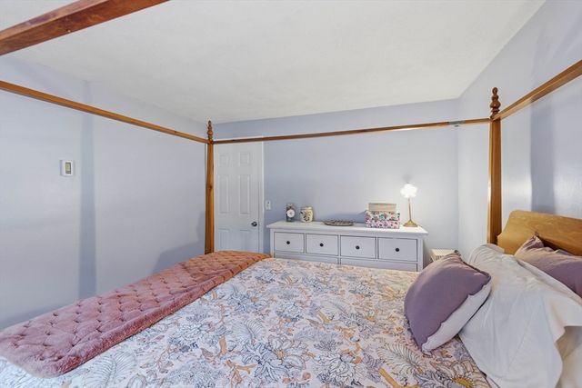 35 Ashumet Rd 14A, Mashpee, MA 02649