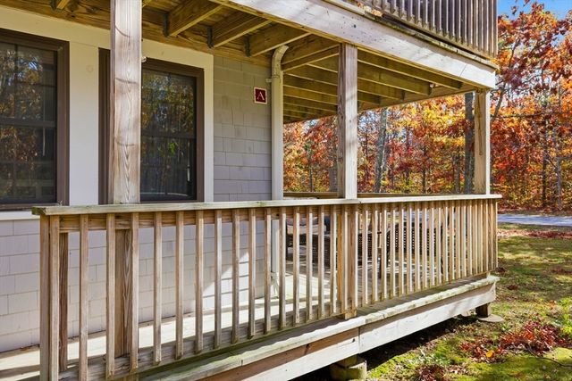 35 Ashumet Rd 14A, Mashpee, MA 02649