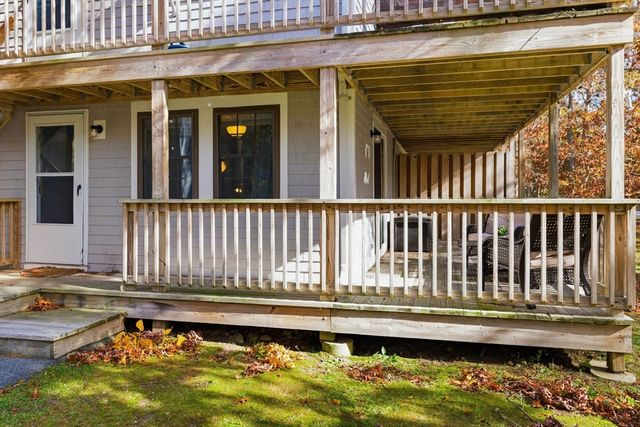 35 Ashumet Rd 14A, Mashpee, MA 02649