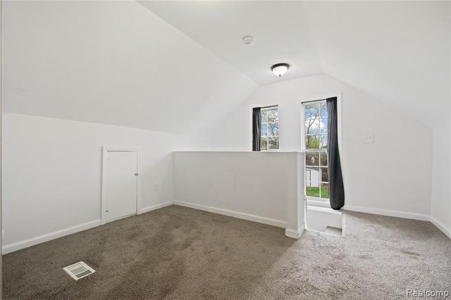 25181 Lawn Street, Roseville, MI 48066
