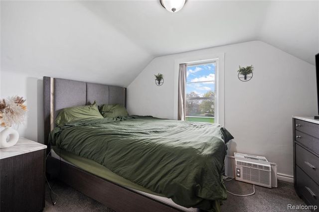 25181 Lawn Street, Roseville, MI 48066