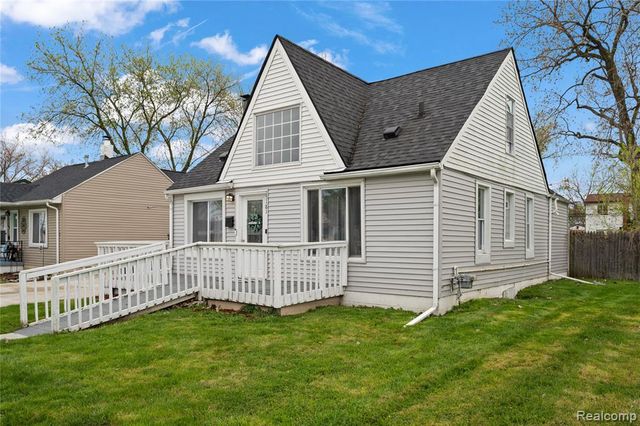 25181 Lawn Street, Roseville, MI 48066
