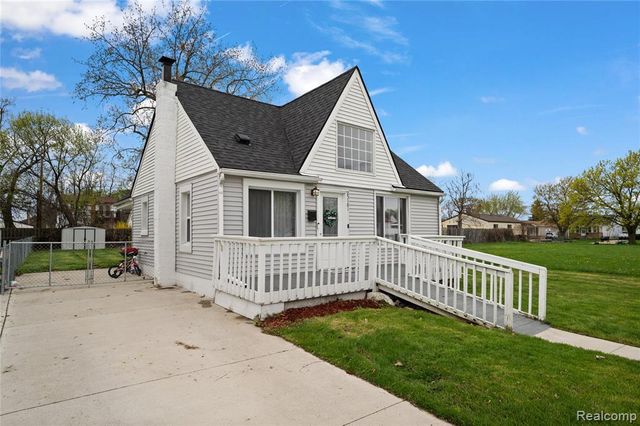 25181 Lawn Street, Roseville, MI 48066