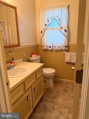 490 JOHN BROWN FARM RD, Harpers Ferry, WV 25425