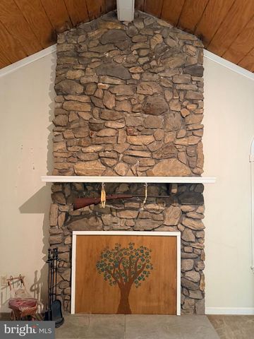490 JOHN BROWN FARM RD, Harpers Ferry, WV 25425