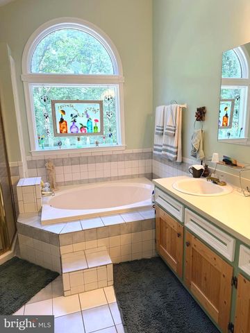 490 JOHN BROWN FARM RD, Harpers Ferry, WV 25425