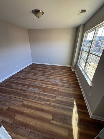 1182 Long Hollow Pike Apt L3, Gallatin, TN 37066