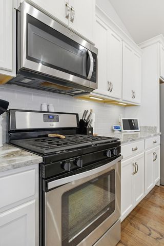 2015 Hedgelawn Dr, Lebanon, TN 37090