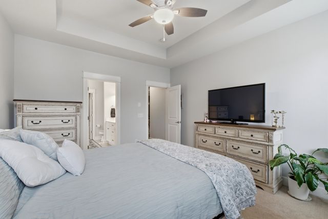 2015 Hedgelawn Dr, Lebanon, TN 37090