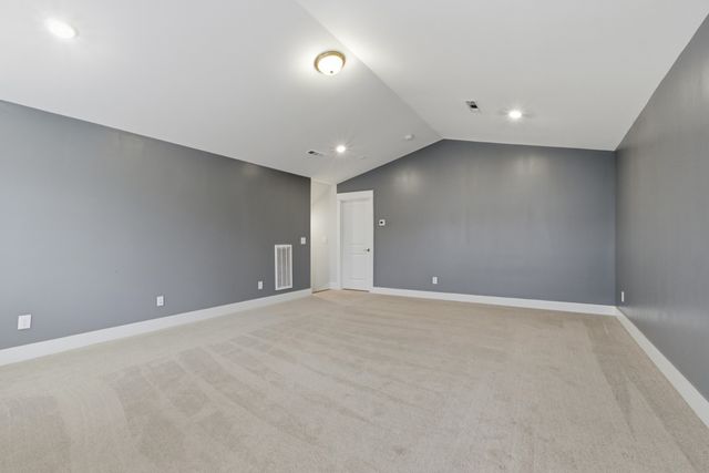 2015 Hedgelawn Dr, Lebanon, TN 37090