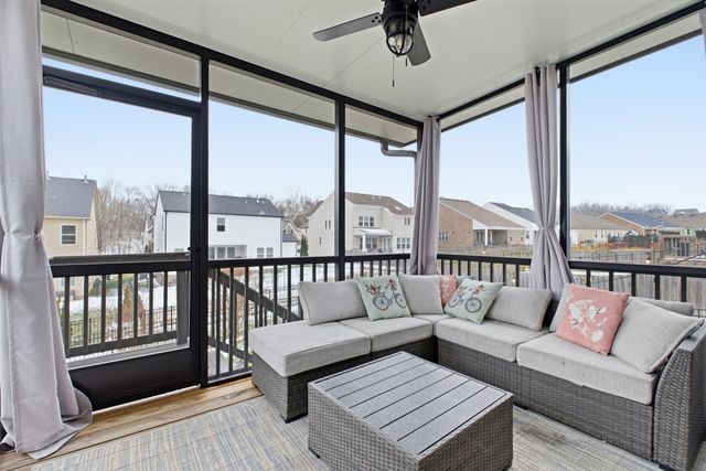 2015 Hedgelawn Dr, Lebanon, TN 37090